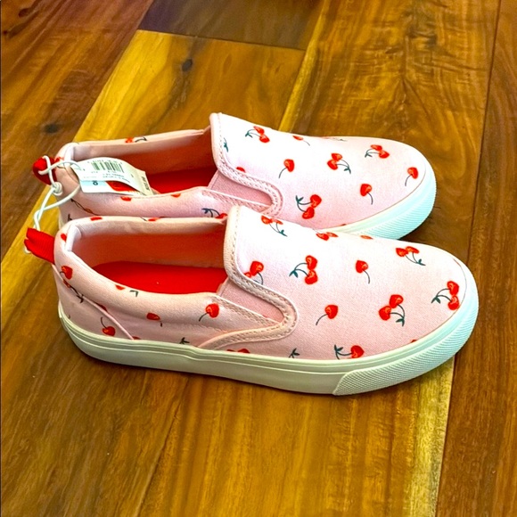 Cherry Print Sneakers - Picture 3 of 6